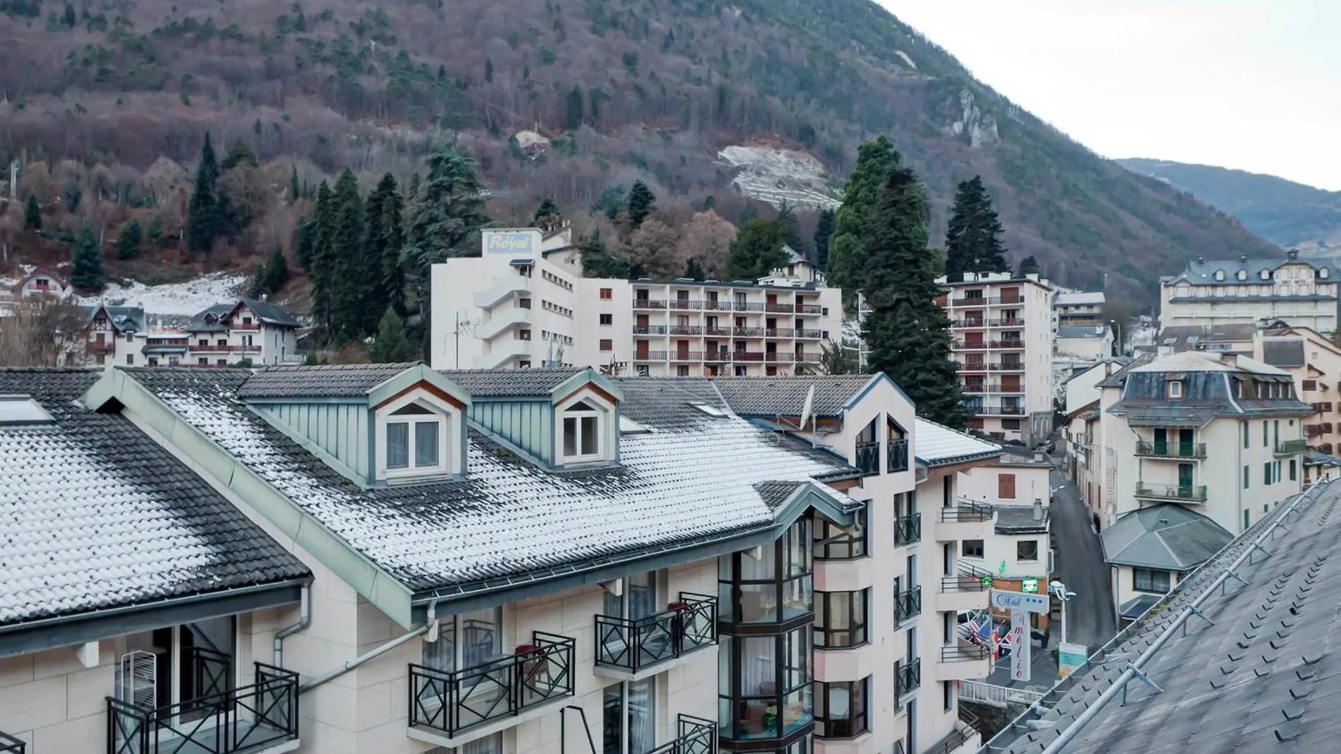 Appartement Cosy 2 Pieces Avec Balcon Et Parking, Au Centre De Brides-Les-Bains, Proche Telecabine. - Fr-1-512-204 Apartman