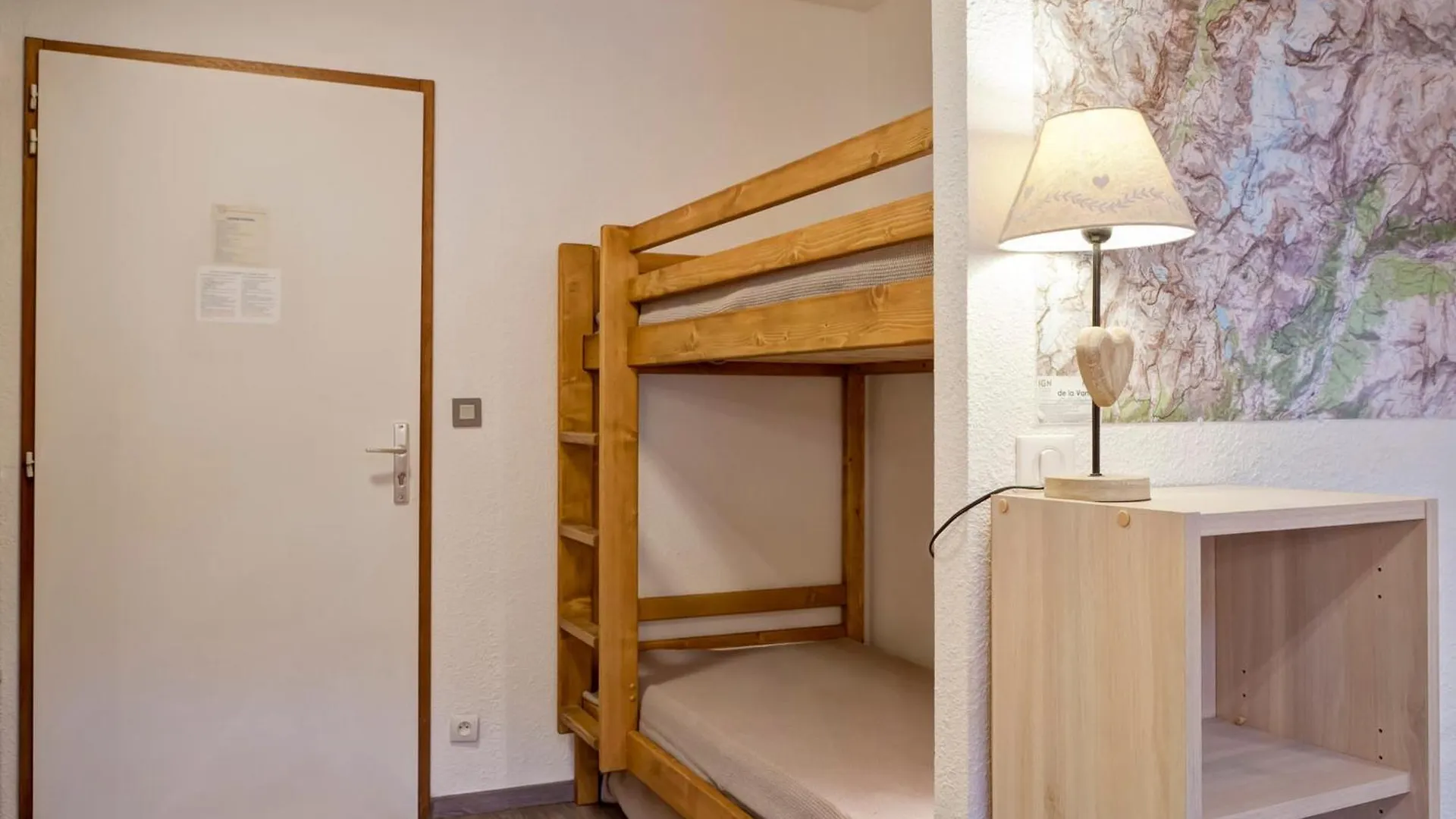 Appartement Cosy 2 Pieces Avec Balcon Et Parking, Au Centre De Brides-Les-Bains, Proche Telecabine. - Fr-1-512-204
